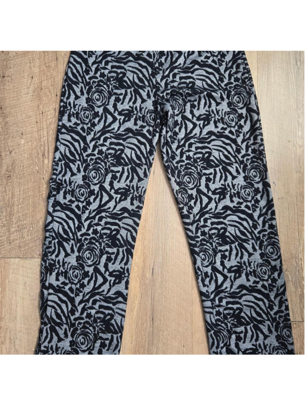 Luna Chix Floral Zebra Jacquard Knit Pants XL 29x25